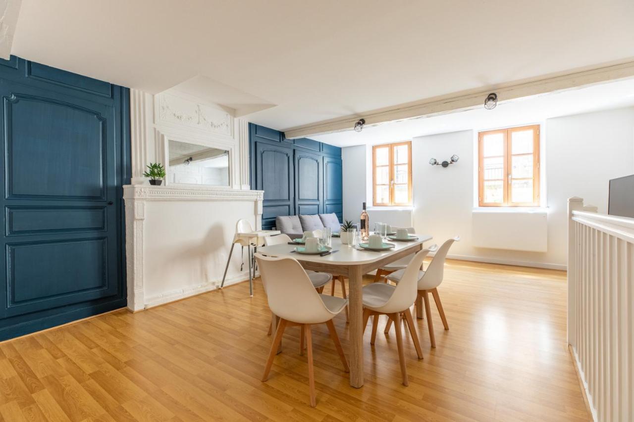 Le Double Pirou # 2 Appartements # Halte Auvergne Thiers Exterior foto