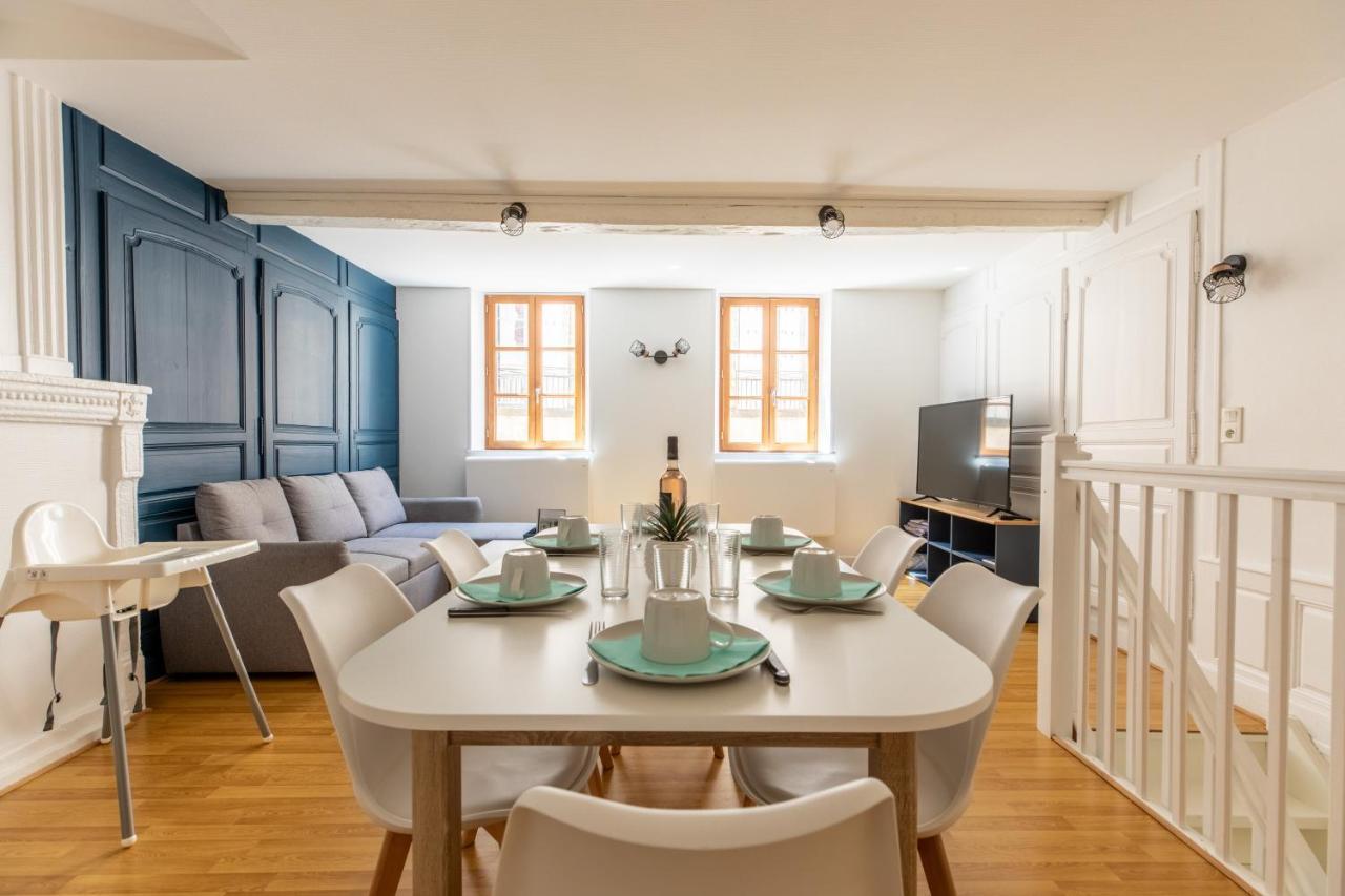 Le Double Pirou # 2 Appartements # Halte Auvergne Thiers Exterior foto