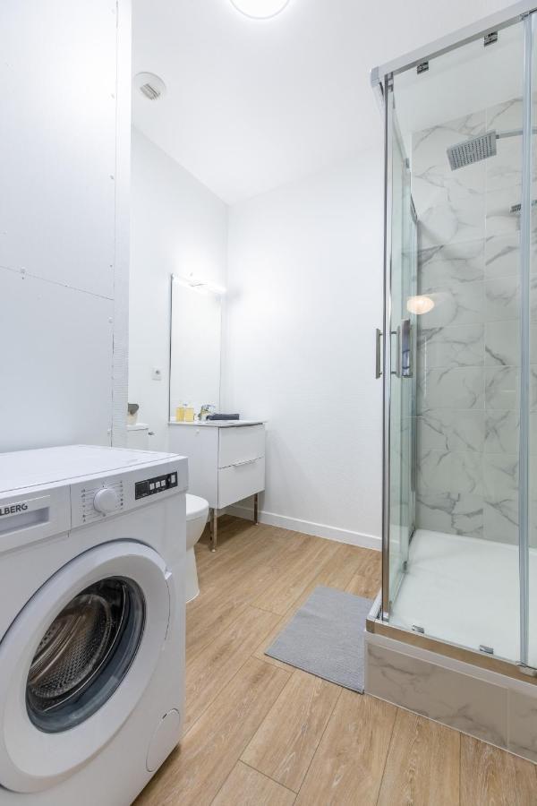 Le Double Pirou # 2 Appartements # Halte Auvergne Thiers Exterior foto